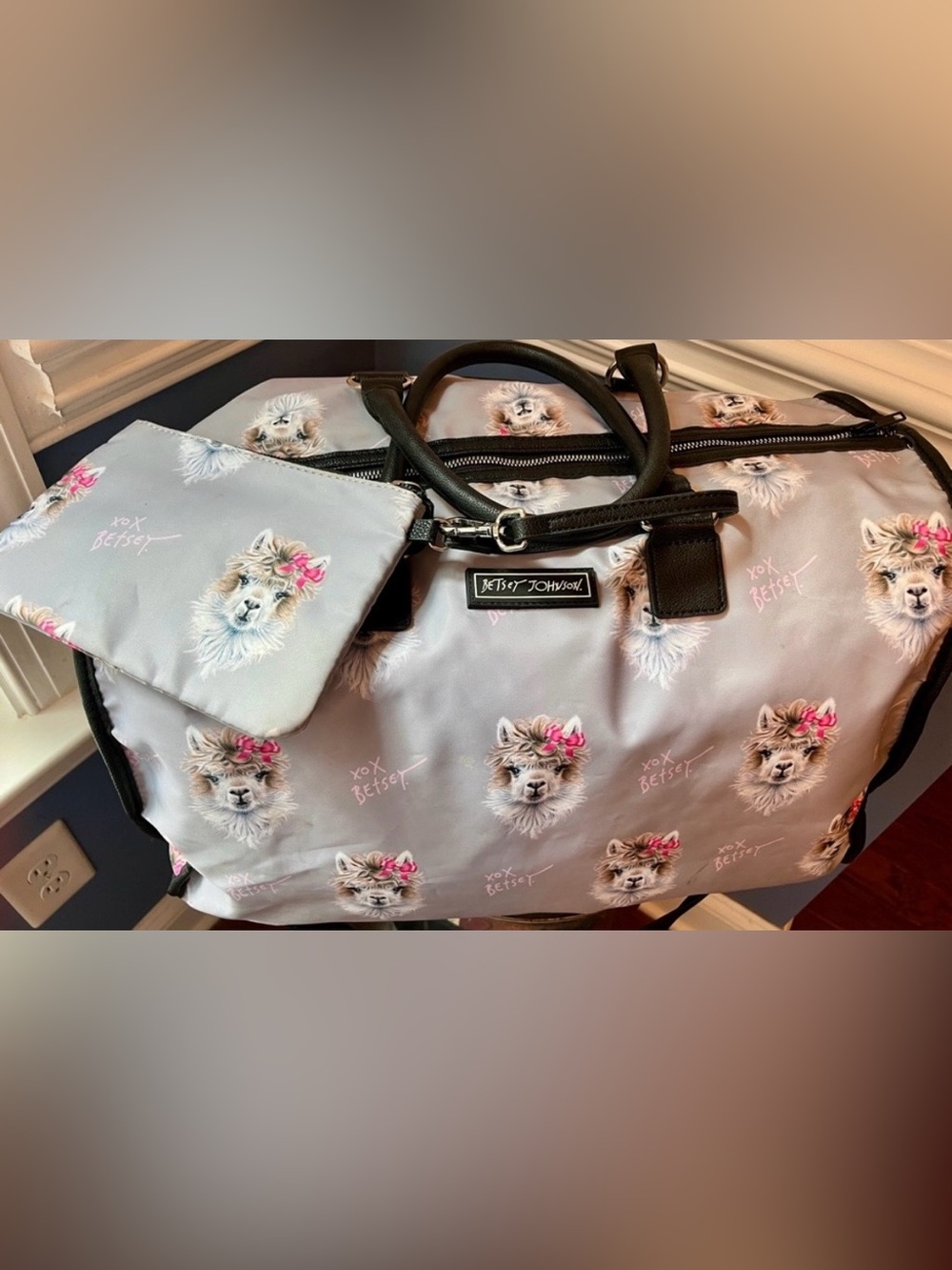 Betsey Johnson gray, black, pink Llama
weekender/duffle/tote/gym w/zip pouch